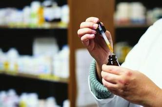 药审新政：：：刷新的焦点是提高药品质量勉励立异