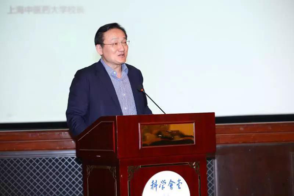 总会副会长、、医务分会会长徐建光